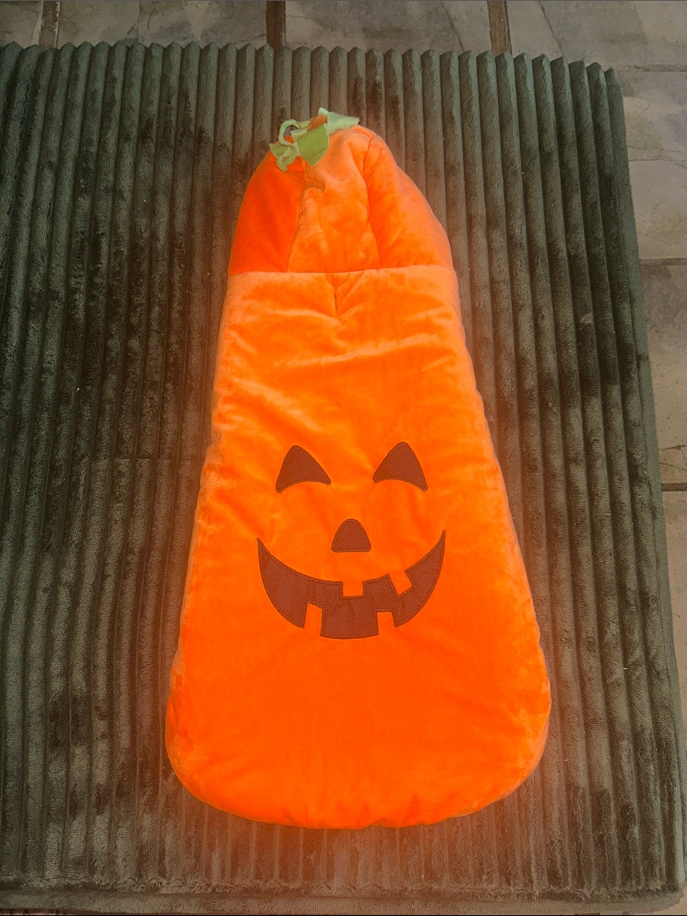 DOG COSTUME PUMPKIN- Medium dog